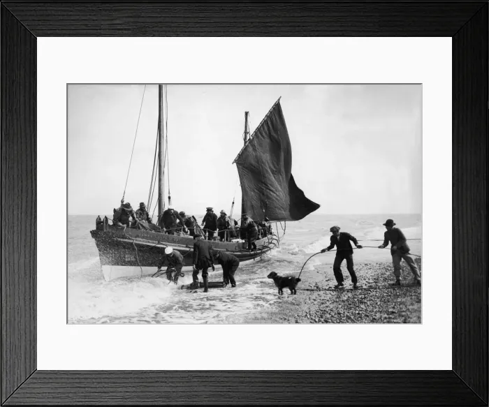 Framed Print : Lifeboat at Aldeburgh, Suffolk, The James Leath being hauled ashore Framed Print : Lifeboat at Aldeburgh, Suffolk, The James Leath being hauled ashore