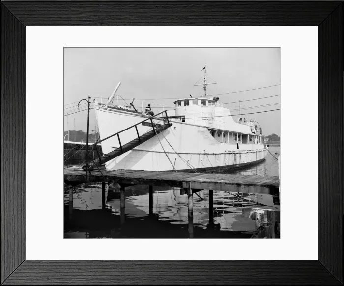 Framed Print : The ship Aquavite, being held in customs. 4th September 1958 Framed Print : The ship Aquavite, being held in customs. 4th September 1958