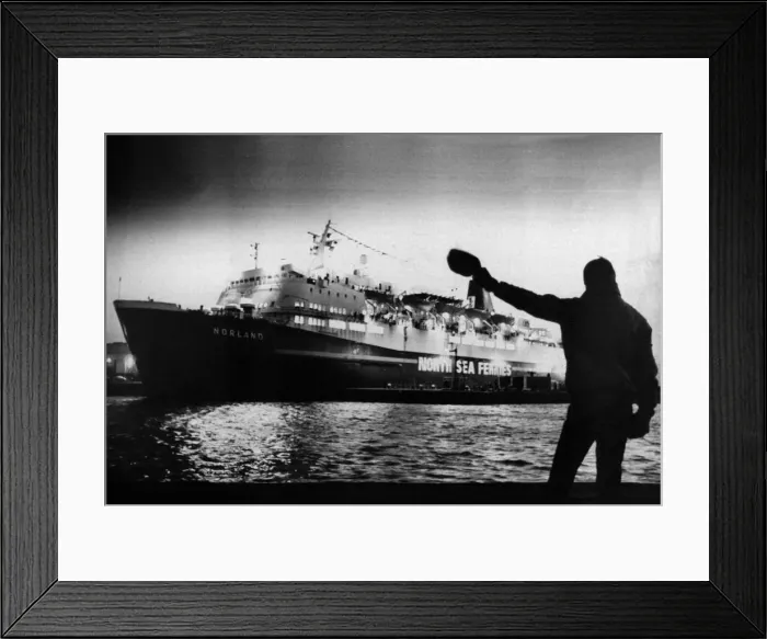 Framed Print : Hats off as the Norland arrives home. Norland was built in 1974 by AG Framed Print : Hats off as the Norland arrives home. Norland was built in 1974 by AG