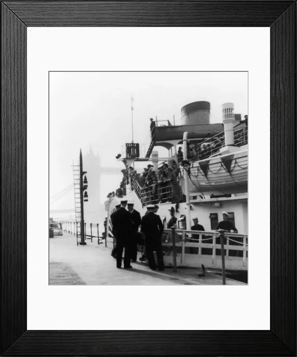 Framed Print : Pleasure steamer The Royal Eagle, back in use on the Thames after being used Framed Print : Pleasure steamer The Royal Eagle, back in use on the Thames after being used