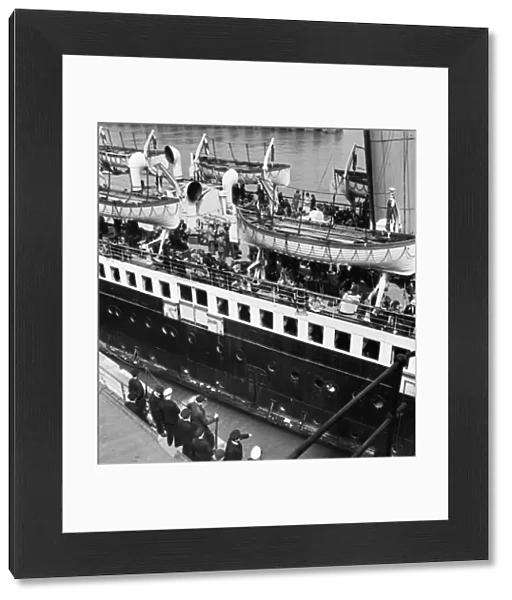 Cross- Channel Ferry The SS Canterbury. 1947