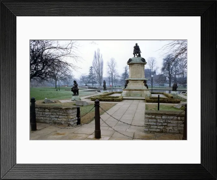 Framed Print : Bancroft Gardens in Stratford-on-Avon 24th September 1993