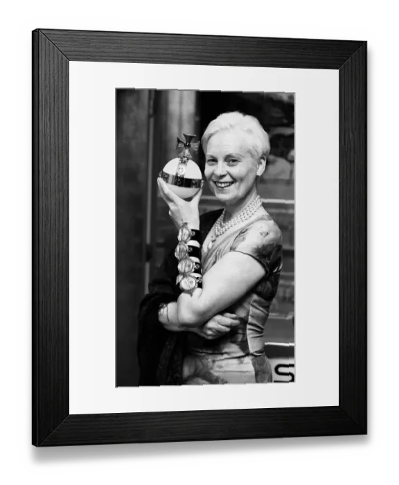 Framed Print : Vivienne Westwood award winning fashion designer pictured at the Swatch shop in Oxford