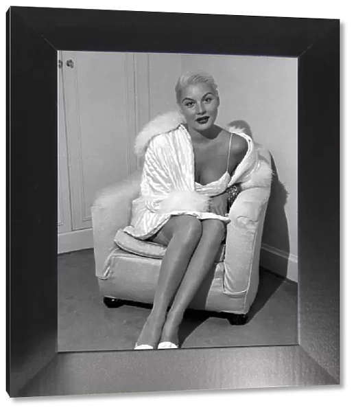 Barbara Payton July 1952 Actress Pictured in her hotel room in London