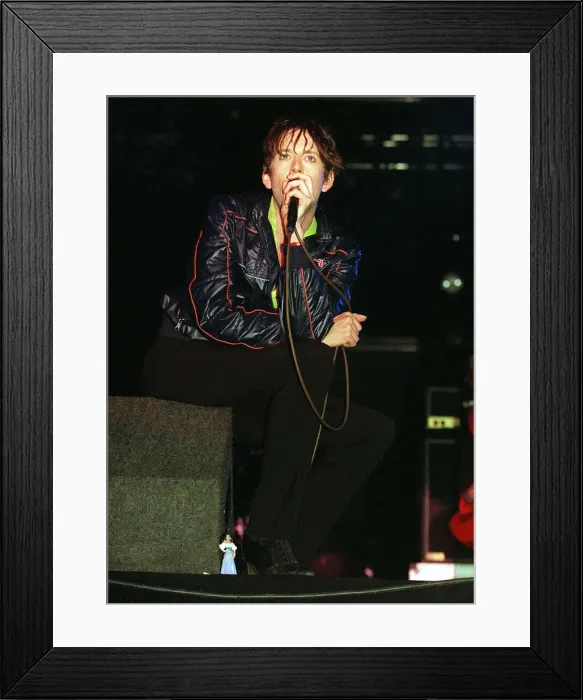 Framed Print : Jarvis Cocker on stage at T In The Park July 1996 Framed Print : Jarvis Cocker on stage at T In The Park July 1996