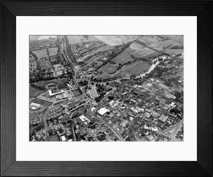 Framed Print : An aerial view showing the river Avon meandering through Stratford-upon-Avon Framed Print : An aerial view showing the river Avon meandering through Stratford-upon-Avon