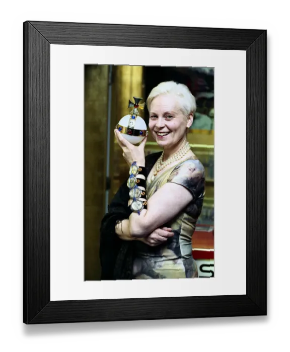 Framed Print : Vivienne Westwood award winning fashion designer pictured at the Swatch shop in Oxford Framed Print : Vivienne Westwood award winning fashion designer pictured at the Swatch shop in Oxford