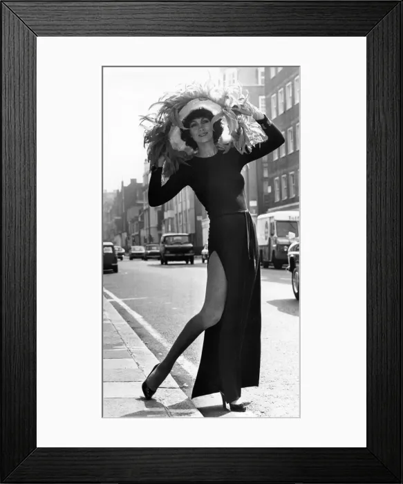 Framed Print : Queen Elizabeth II - The Jubilee Tour 1977 to celebrate the Silver Jubilee - Model Framed Print : Queen Elizabeth II - The Jubilee Tour 1977 to celebrate the Silver Jubilee - Model