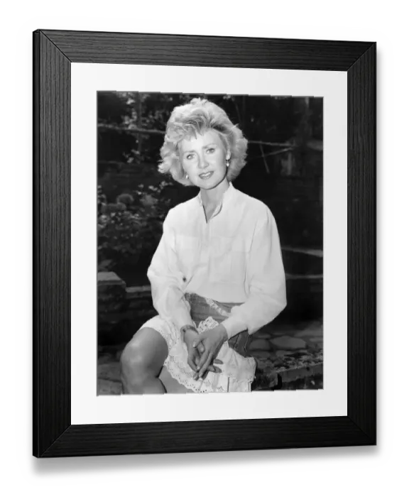 Framed Print : Singer Lulu photographed at her Hampstead home in London. August 1983 P035539