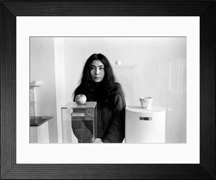 Framed Print : Japanese artist and singer Yoko Ono. 1967 A1313-009