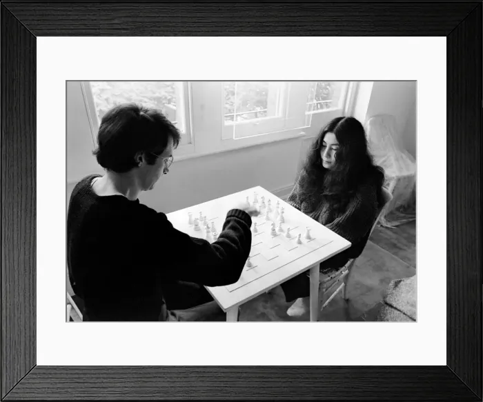 Framed Print : Japanese artist and singer Yoko Ono. 1967 A1313-018