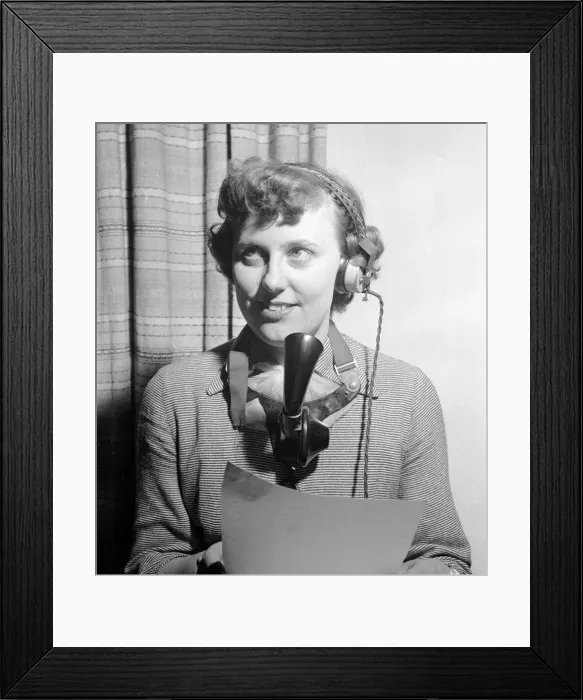 Framed Print : General Post Office golden voice operator winner for 1954. 2nd March 1954 Framed Print : General Post Office golden voice operator winner for 1954. 2nd March 1954