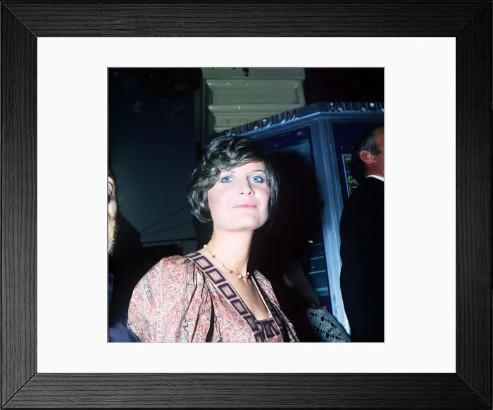 Framed Print : Sandie Shaw, singer May 1972 Framed Print : Sandie Shaw, singer May 1972