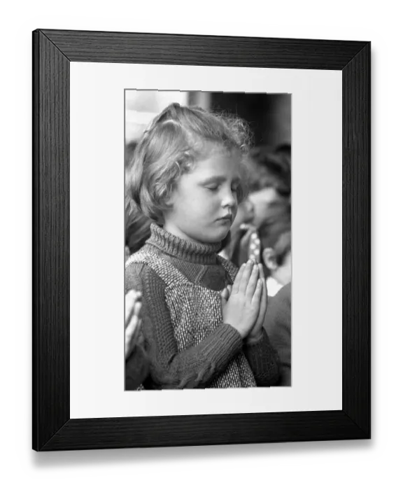 Framed Print : Children from St. Andrews Church of England School, Eastern Green, Coventry