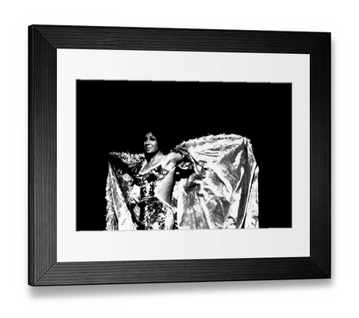 Framed Print : Shirley Bassey performing on stage in concert at Newcastle City Hall 30th April 1971 Framed Print : Shirley Bassey performing on stage in concert at Newcastle City Hall 30th April 1971