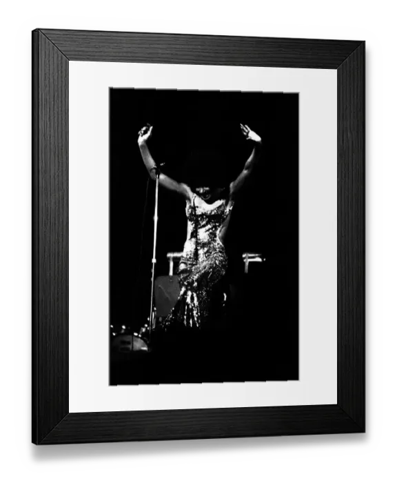 Framed Print : Shirley Bassey performing on stage in concert at Newcastle City Hall 30th April 1971