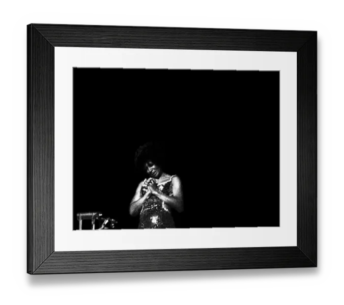 Framed Print : Shirley Bassey performing on stage in concert at Newcastle City Hall 30th April 1971