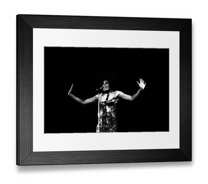Framed Print : Shirley Bassey performing on stage in concert at Newcastle City Hall 30th April 1971