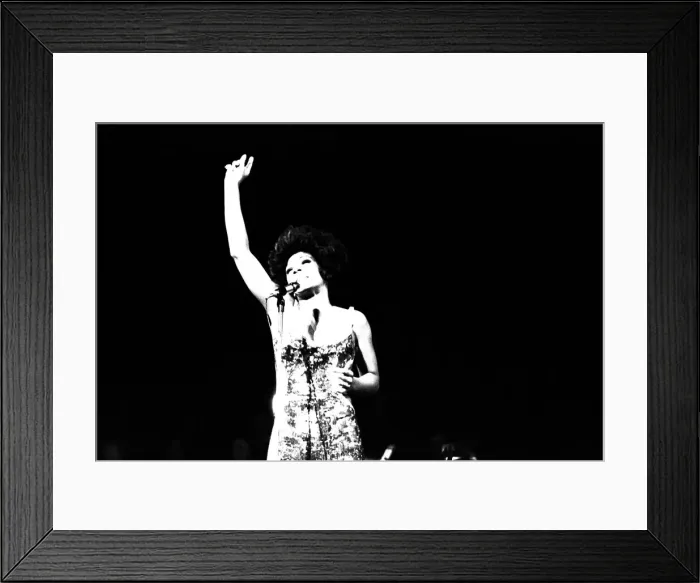 Framed Print : Shirley Bassey performing on stage in concert at Newcastle City Hall 30th April 1971 Framed Print : Shirley Bassey performing on stage in concert at Newcastle City Hall 30th April 1971