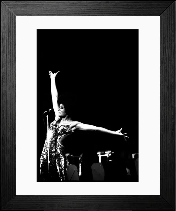 Framed Print : Shirley Bassey performing on stage in concert at Newcastle City Hall 30th April 1971