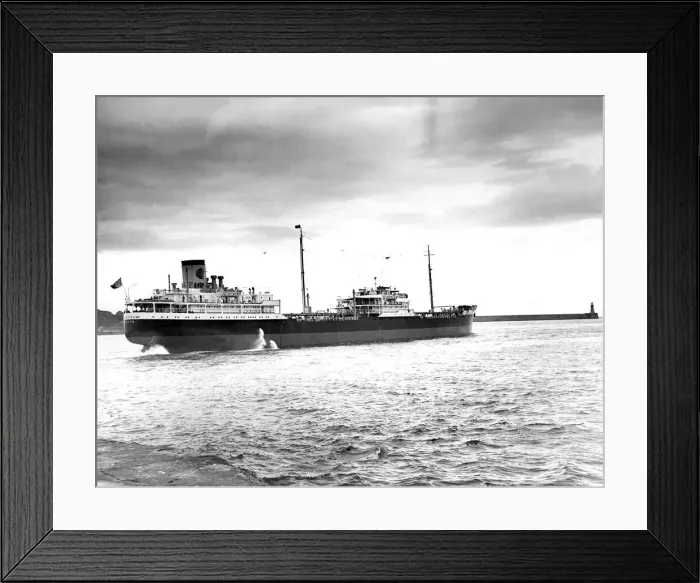 Framed Print : The 18, 000 ton tanker Haustrum leaving the River Tyne after completion at Hawthorne Framed Print : The 18, 000 ton tanker Haustrum leaving the River Tyne after completion at Hawthorne