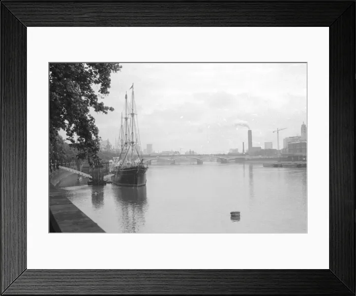 Framed Print : HMS Discovery on the River Thames Circa 1965 Framed Print : HMS Discovery on the River Thames Circa 1965