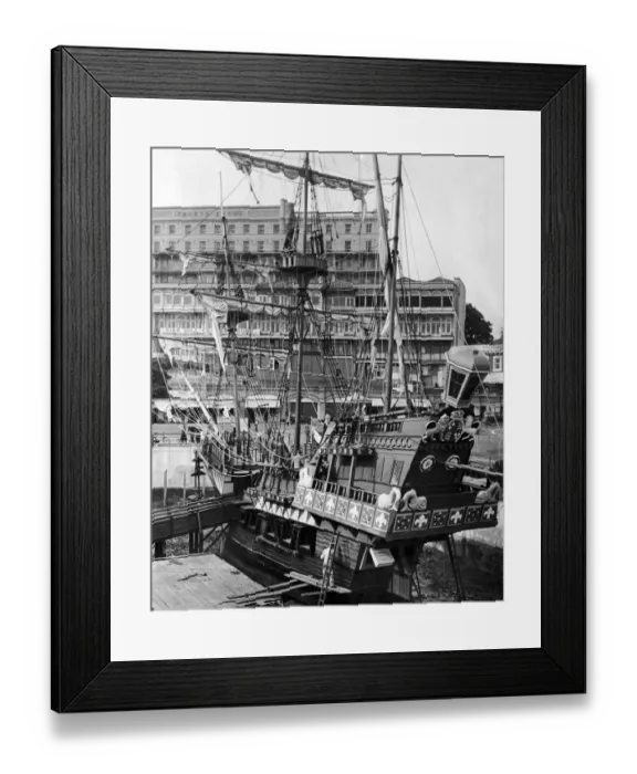 Framed Print : Replica of The Golden Hind at Southend Pier. 27th May 1949 Framed Print : Replica of The Golden Hind at Southend Pier. 27th May 1949