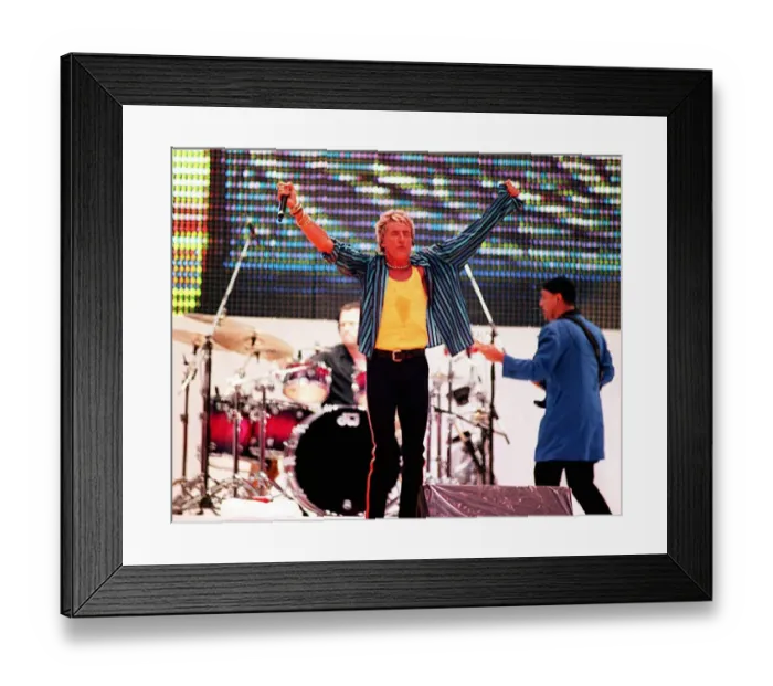 Framed Print : Rod Stewart concert Hampden Park Glasgow 3rd July 1999 singer on stage Scottish