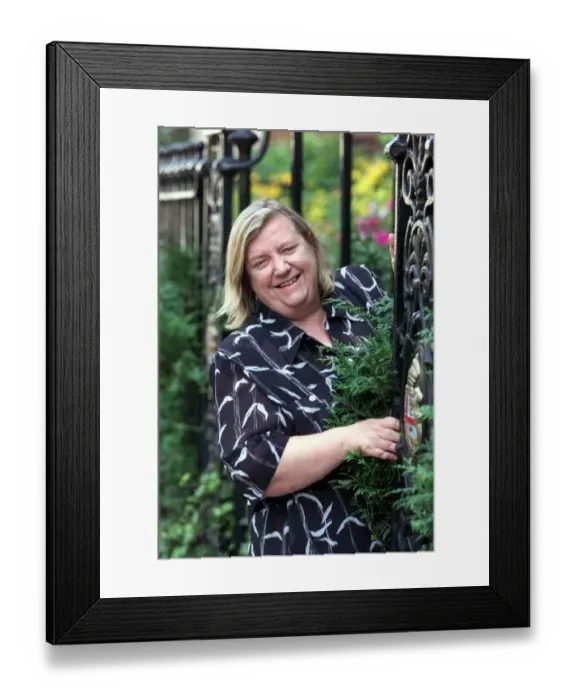 : Clarissa Dickson Wright September 1999 remaining half of the Two Fat Ladies : Clarissa Dickson Wright September 1999 remaining half of the Two Fat Ladies