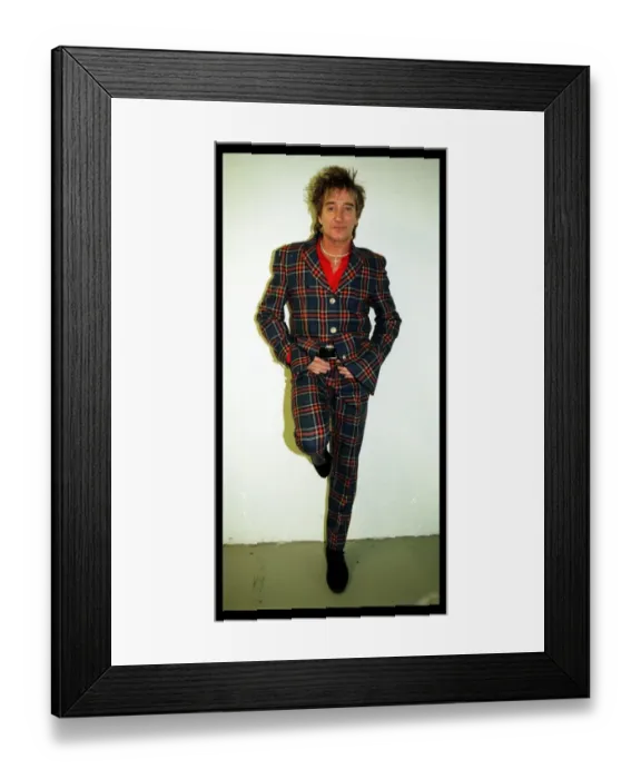 Framed Print : Rod Stewart in concert December 1998 Keil Germany wearing tartan suit tartan army Framed Print : Rod Stewart in concert December 1998 Keil Germany wearing tartan suit tartan army