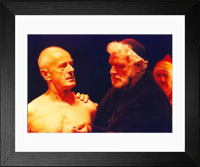 Framed Print : The trial scene of the Merchant of Venice being rehearsed at the Theatre Royal, Newcastle