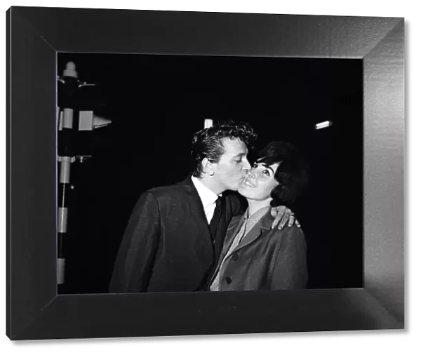 Gene Vincent reconciled with his wife tonight, after a recording session at BBC Players