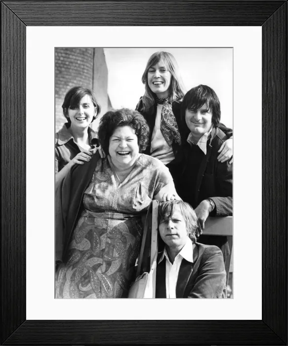 Framed Print : The cast of the Tyneside Theatre production of Noel Cowards play Private Lives