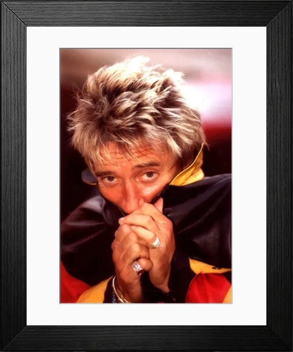 Framed Print : Rod Stewart back stage at his 1998 New York Concert Framed Print : Rod Stewart back stage at his 1998 New York Concert