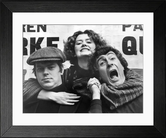 Framed Print : Appearing in the Anthony Shaffer play Murderer Warren Clarke