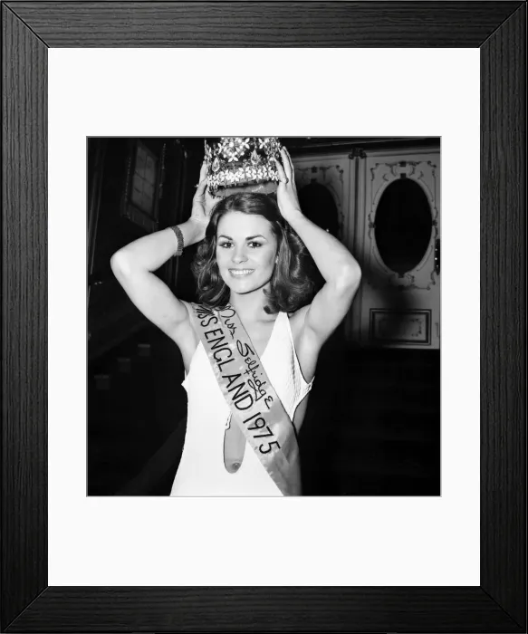 Framed Print : Miss England Contest: Vicki Harris. March 1975 75-01587-003 Framed Print : Miss England Contest: Vicki Harris. March 1975 75-01587-003