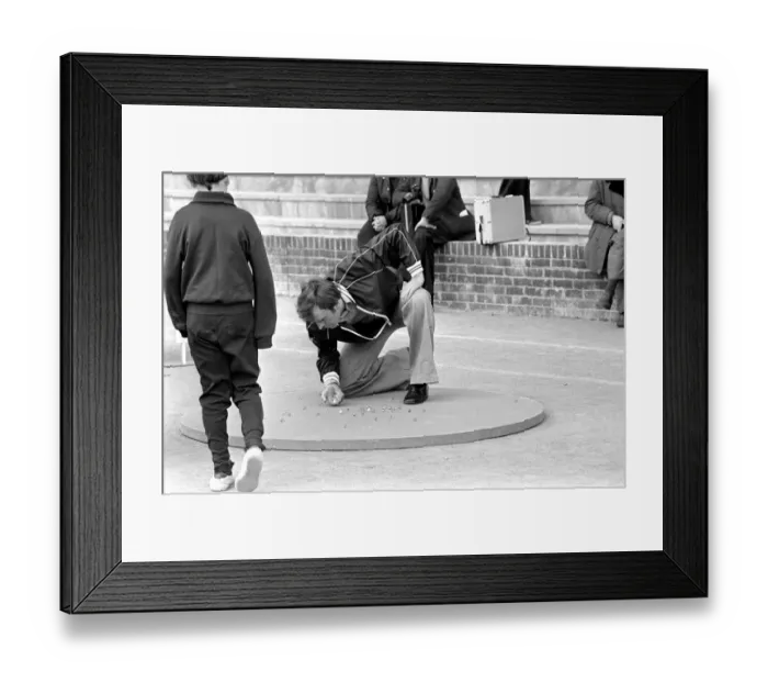 Framed Print : Sport: Unusual: Humour: Marbles Championship: The Worlds Marbles Championships took place Framed Print : Sport: Unusual: Humour: Marbles Championship: The Worlds Marbles Championships took place