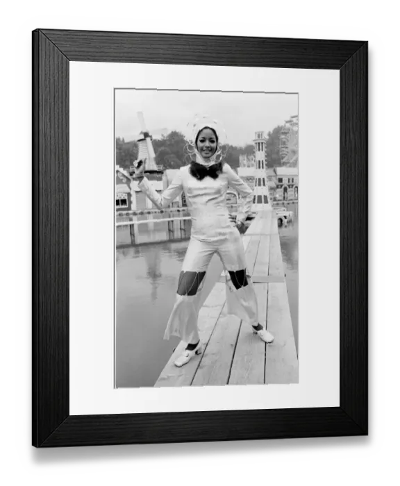Framed Print : Carnaby Street Fashion. 1st June 1969