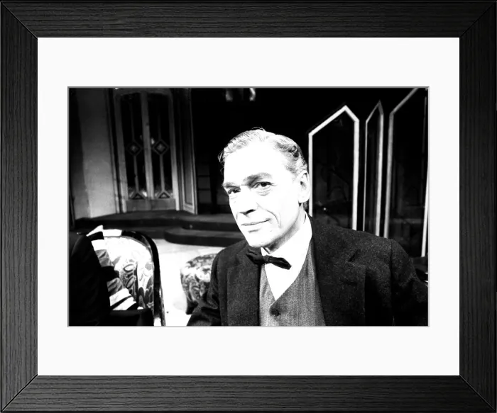 Framed Print : Paul Schofield at the Theatre Royal, Newcastle in the play The Rules Of The Game in June Framed Print : Paul Schofield at the Theatre Royal, Newcastle in the play The Rules Of The Game in June
