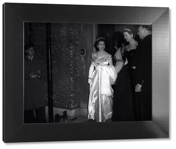 Queen Elizabeth - 1953 leaves Hutchinson House after the Debs Ball