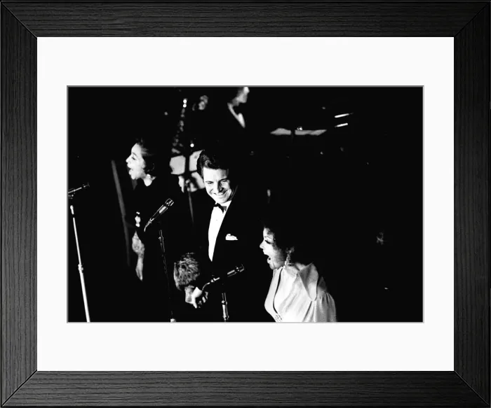 Framed Print : Cleo Laine, who was appearing at the Newcastle Festival in October, 1970