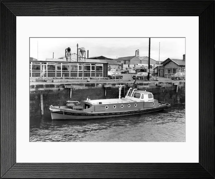 Framed Print : The fireboat in Tyne Dock waiting for the next fire Framed Print : The fireboat in Tyne Dock waiting for the next fire