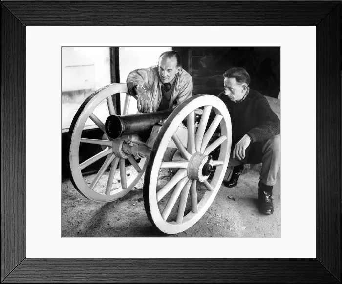 Framed Print : Mr. R. H. Walton chairman of the Northumberland Pistol Club and mr