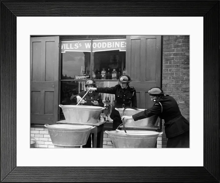 Framed Print : Alfieri. Civil defence wardens mixing up disinfectant during Invasion Exercises, Kingston