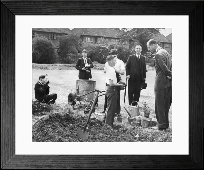 Framed Print : Prince Philip, Duke of Edinburgh, the official school photographers John Robinson