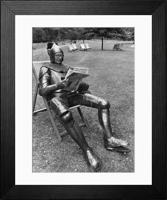 Framed Print : George young sunbathing in Green Park in a suit of Armour. August 1967 P014994 Framed Print : George young sunbathing in Green Park in a suit of Armour. August 1967 P014994