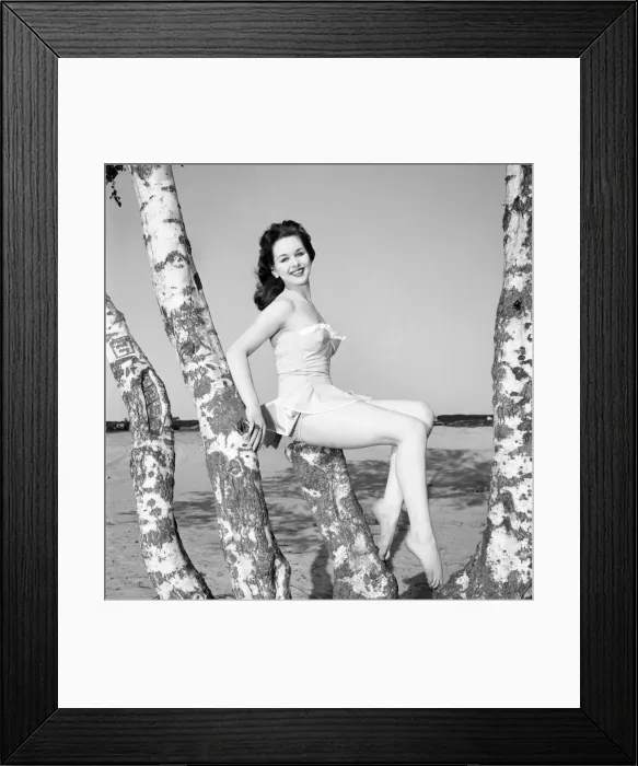 Framed Print : Clothing: Fashion: Beachwear: Model Jackie Curtis modelling swimming costumes Framed Print : Clothing: Fashion: Beachwear: Model Jackie Curtis modelling swimming costumes