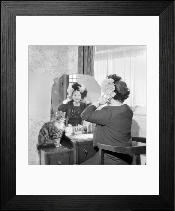 Framed Print : TV actress Margot Bryant who stars in the I. T. V. Soap Opera Coronation Street