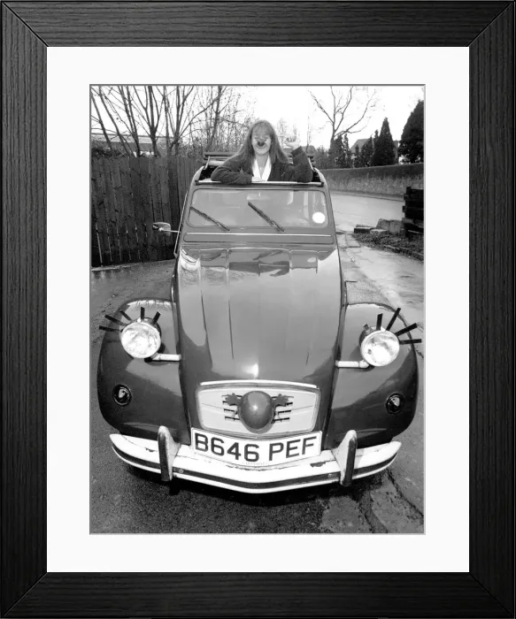 Framed Print : This car owner is doing her bit for Comic Relief in 1991 Framed Print : This car owner is doing her bit for Comic Relief in 1991