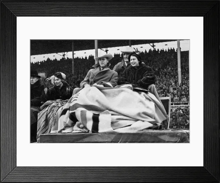 Framed Print : Queen Elizabeth II, Princess Elizabeth and the Duke of Edinburgh sporting a